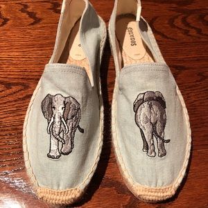 Soludos chambray elephant slip ons size 8